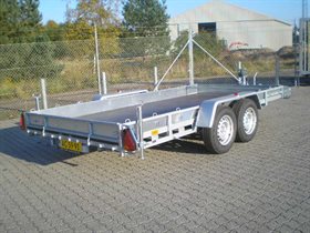 A.2002 2000-400 maskintrailer